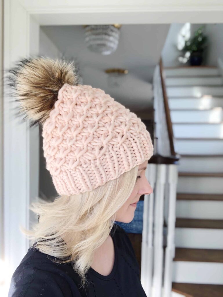 Women's Bulky Hat Knitting Pattern