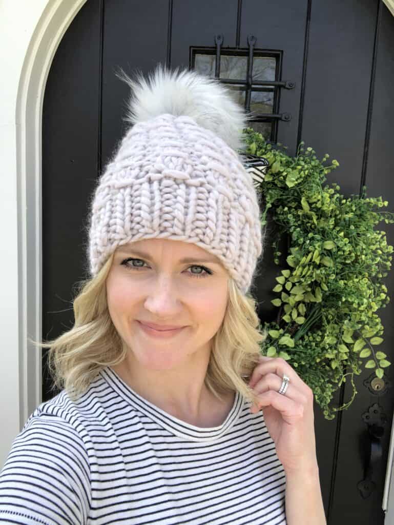 Women's Hat Knitting Pattern