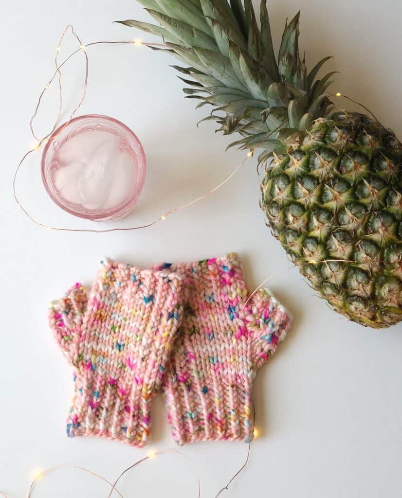 One skein fingerless mittens knitting pattern