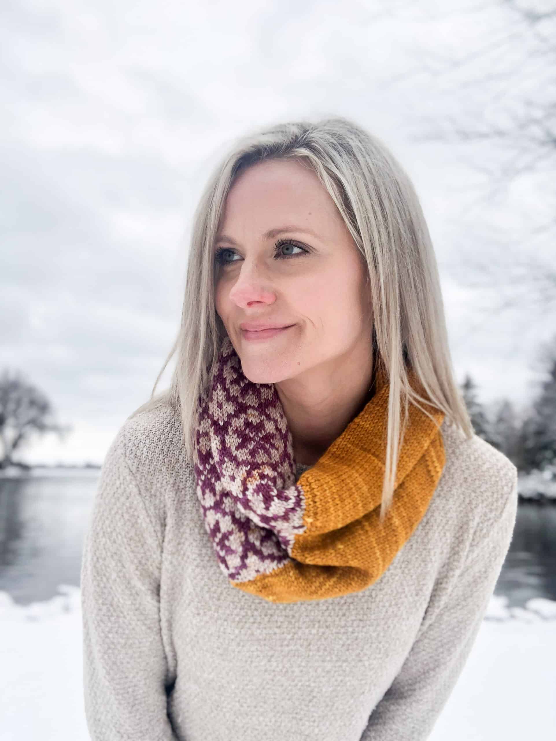 Kindra Cowl – Free Colorwork Cowl Knitting Pattern